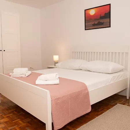 Kuca Za Odmor Kameni Dvori Dom wakacyjny